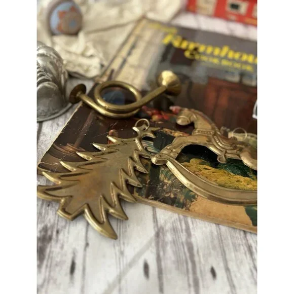 Vintage Junk Drawer Lot Unique Collectible Santas Christmas Farmhouse Antiques - Picture 13 of 16